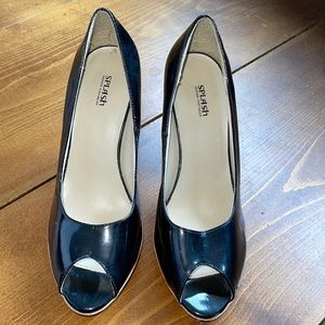 Splash patent leather heels